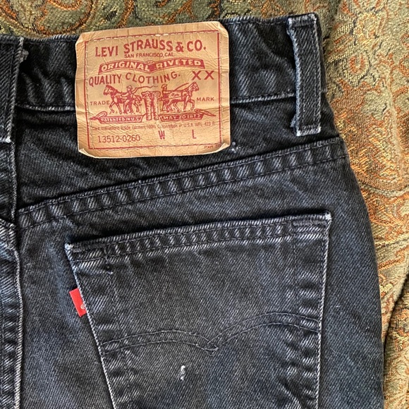 ****SOLD****Vintage Levi’s 512 High Waisted Jeans - Picture 5 of 6